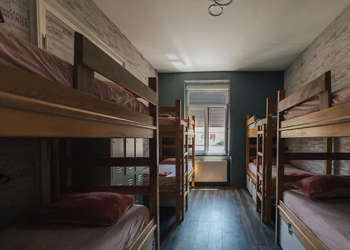 Palmers Lodge Hostel